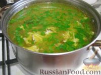 Фото приготовления рецепта: Куриный суп-лапша - шаг №11