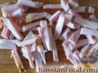 Фото приготовления рецепта: Салат "Парижель" с копченой курицей - шаг №2