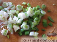 Фото приготовления рецепта: Рассольник из мяса курицы с перловой крупой - шаг №14