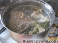 Фото приготовления рецепта: Красный борщ с галушками и фасолью - шаг №2