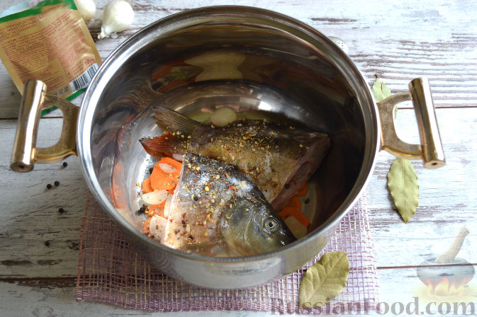 Фото приготовления рецепта: Морковная запеканка с сыром и крекерами - шаг №1