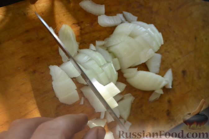 Фото приготовления рецепта: Халасле - венгерский рыбный суп - шаг №1