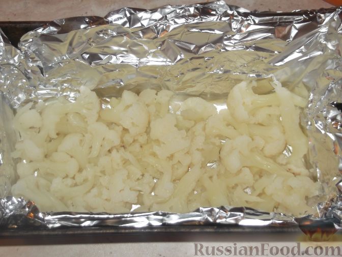 Фото приготовления рецепта: Запеканка из цветной капусты с помидорами - шаг №7
