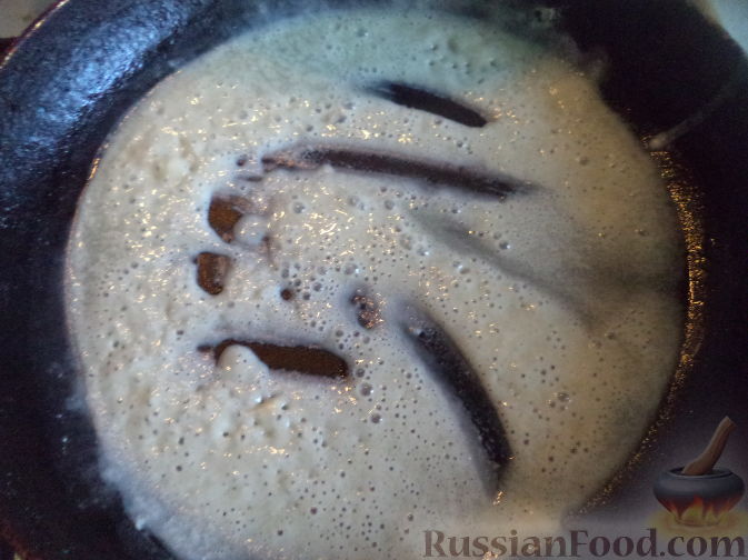 Фото приготовления рецепта: Капуста, тушенная с мясом и рисом (на сковороде) - шаг №4