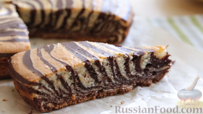 Фото к рецепту: Чрезвычайно шоколадный пирог "Зебра"