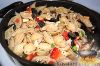 Фото к рецепту: Греческий салат из пасты (макарон)