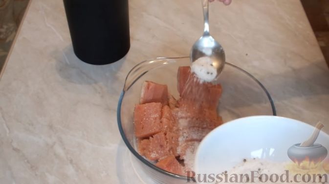 Фото приготовления рецепта: Морковный киш c творогом и зеленью - шаг №16