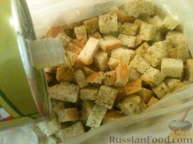 Фото приготовления рецепта: Морковная запеканка с сыром и крекерами - шаг №5