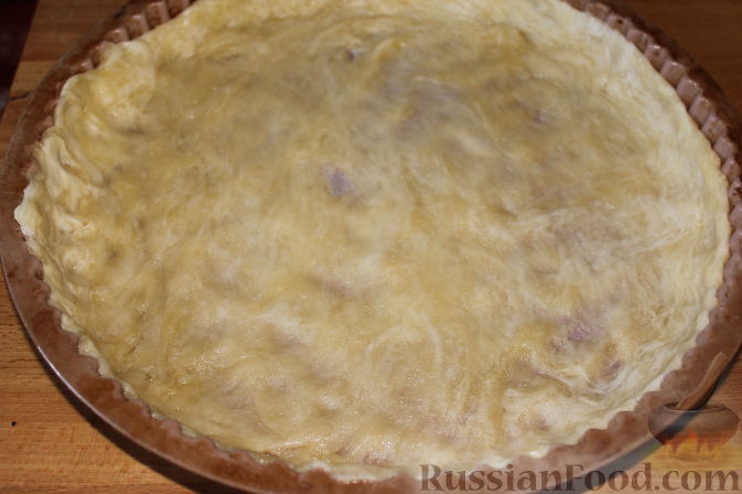 Фото приготовления рецепта: Пирог со свежими баклажанами - шаг №13