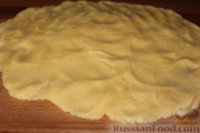 Фото приготовления рецепта: Пирожные "Корзиночки" с вишней и клубникой - шаг №5