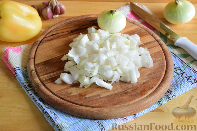 Фото приготовления рецепта: Салат из болгарского перца и кабачков, на зиму (в мультиварке) - шаг №7