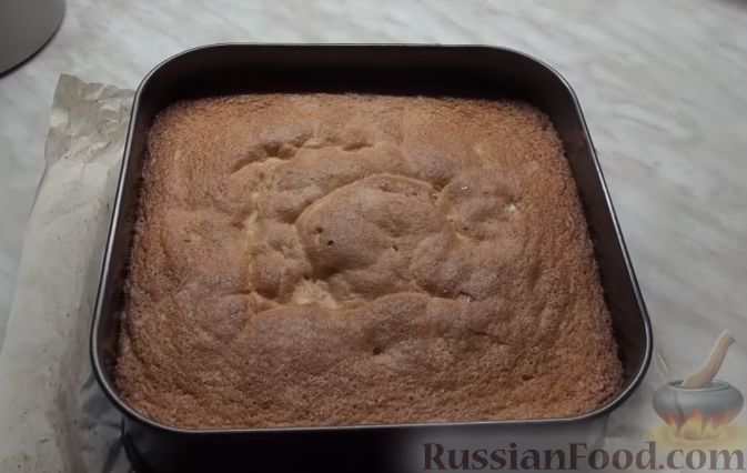 Фото приготовления рецепта: Фруктово-желейный торт - шаг №5