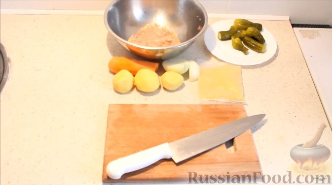 Фото приготовления рецепта: Рассольник с пшеном и фрикадельками - шаг №1