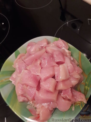 Фото приготовления рецепта: Творожное желе со сгущённым молоком и мандаринами - шаг №4