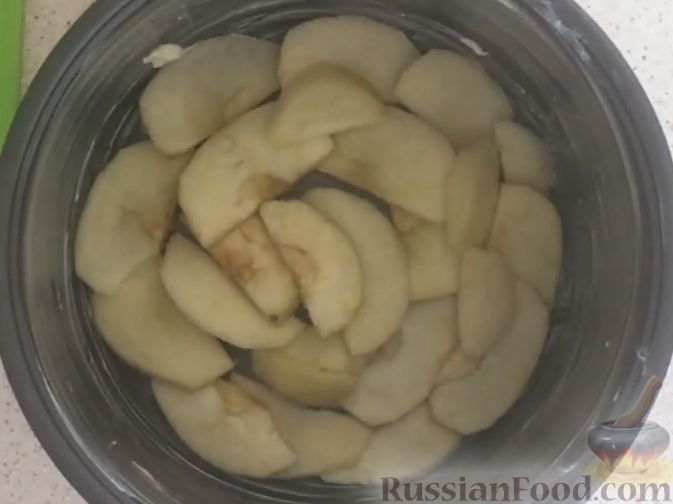 Фото приготовления рецепта: Творожный штоллен-штрудель с яблоками - шаг №3