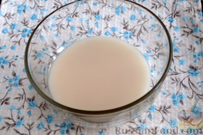 Фото приготовления рецепта: Толстые дрожжевые блины на молоке, манке и пшённой каше - шаг №22