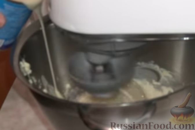 Фото приготовления рецепта: Картофельный крем-суп с курицей и макаронами - шаг №10