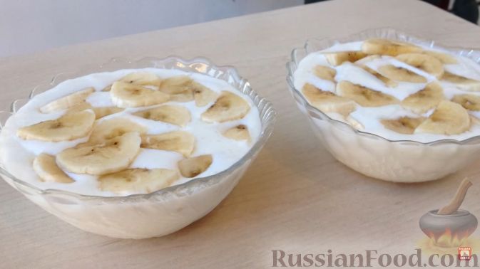 Молочный десерт с желатином и сметаной