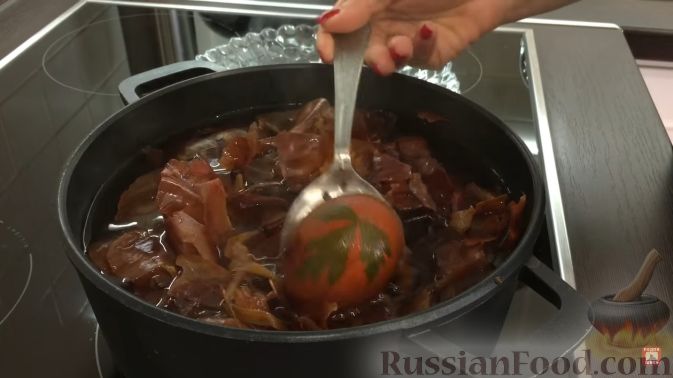 Фото приготовления рецепта: Пряный свекольный крем-суп с нутом - шаг №5