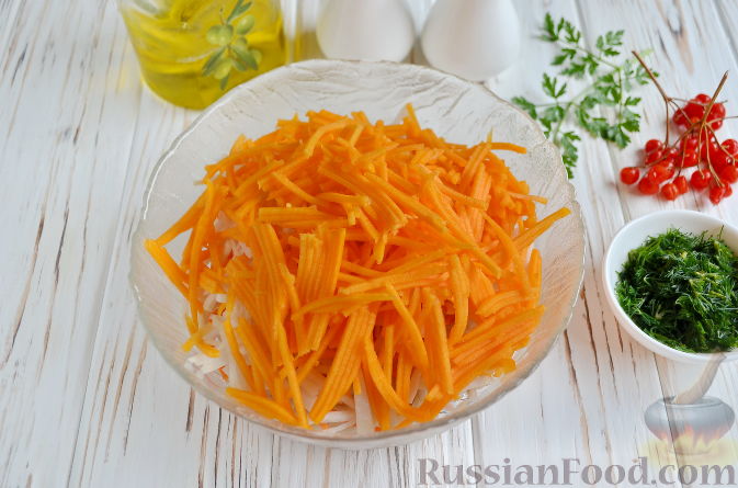 Фото приготовления рецепта: Салат из топинамбура, редьки, тыквы и моркови - шаг №5