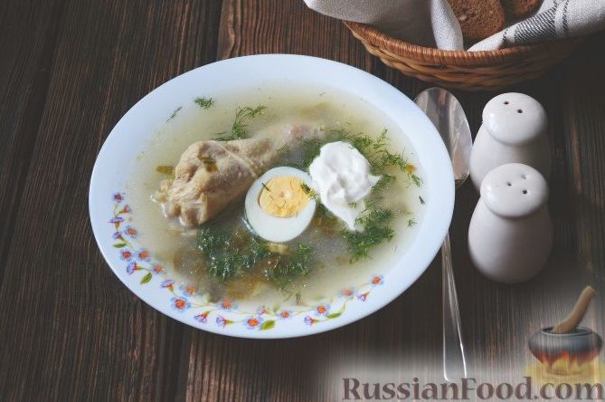 Фото к рецепту: Суп из ревеня и шпината