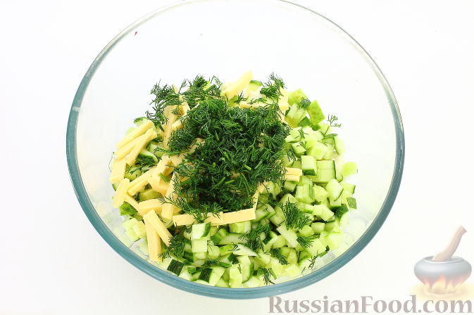Фото приготовления рецепта: Cалат из сырой цветной капусты - шаг №5