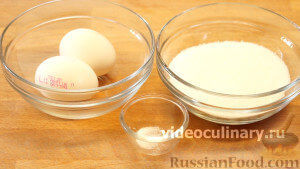 Фото приготовления рецепта: Суп с копченым сыром и вермишелью - шаг №4