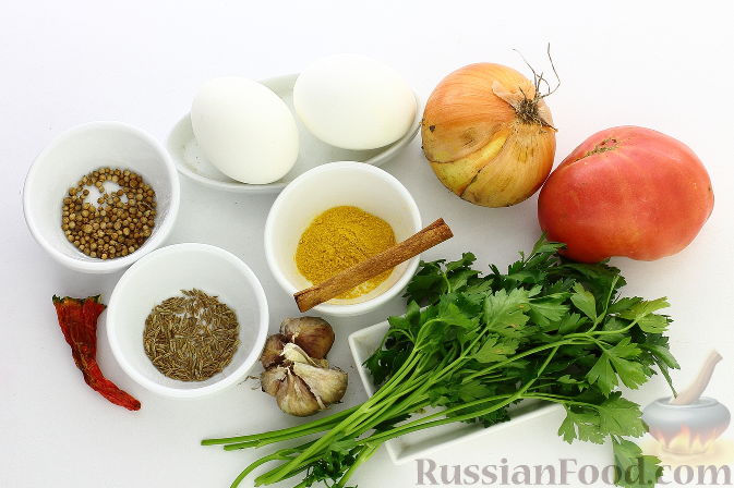 Фото приготовления рецепта: Яйца в томатном соусе - шаг №1