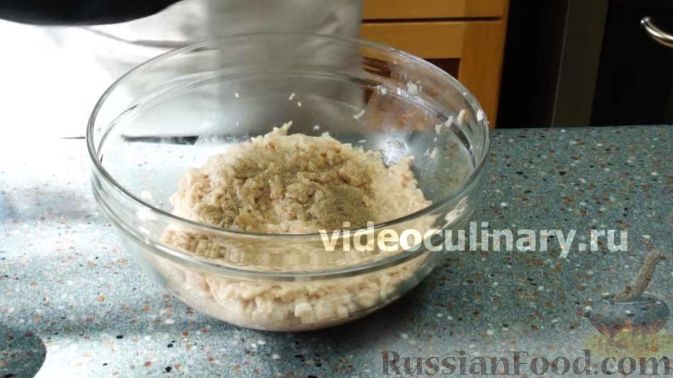 Фото приготовления рецепта: Сметанные лепёшки из дрожжевого теста (в духовке) - шаг №9