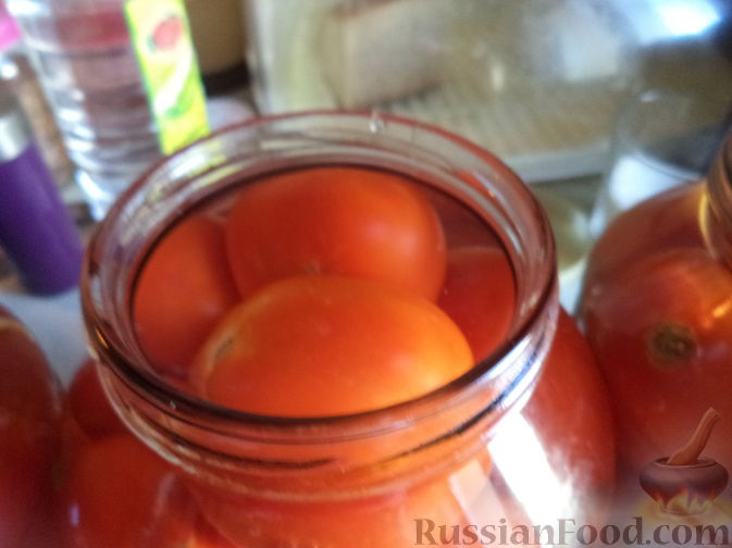 Фото приготовления рецепта: Салат с морковью, яблоком, кукурузой и яйцами - шаг №9