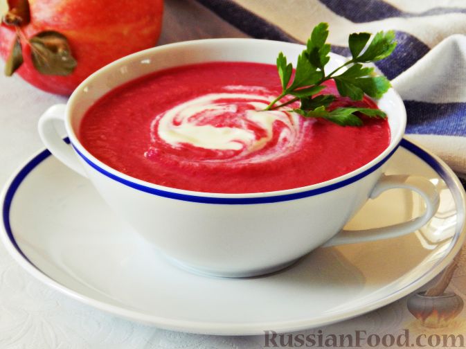 Фото к рецепту: Свекольный крем-суп