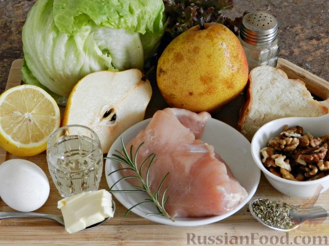Фото приготовления рецепта: Тёплый салат с грушей - шаг №1