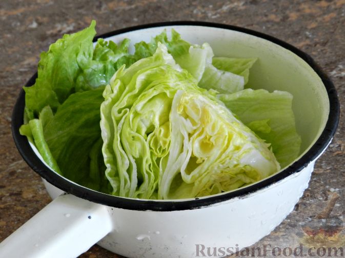 Фото приготовления рецепта: Тёплый салат с грушей - шаг №13