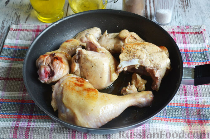 Фото приготовления рецепта: Курица с айвой (в сидре) - шаг №10