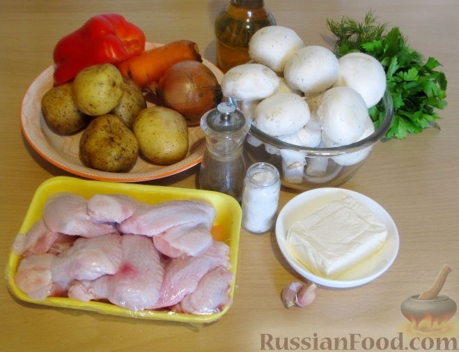 Фото приготовления рецепта: Хлебный омлет с ветчиной, помидорами и сыром - шаг №13