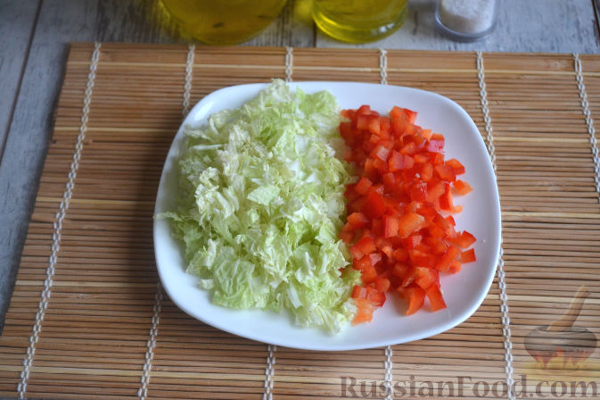 Фото приготовления рецепта: Запеканка из гречки с куриным фаршем и грибами - шаг №8