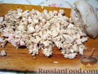 Фото приготовления рецепта: Салат куриный с грибами - шаг №6