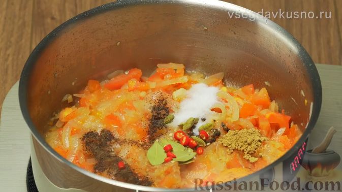 Фото приготовления рецепта: Картошка, запечённая с тыквой, в кефире - шаг №3