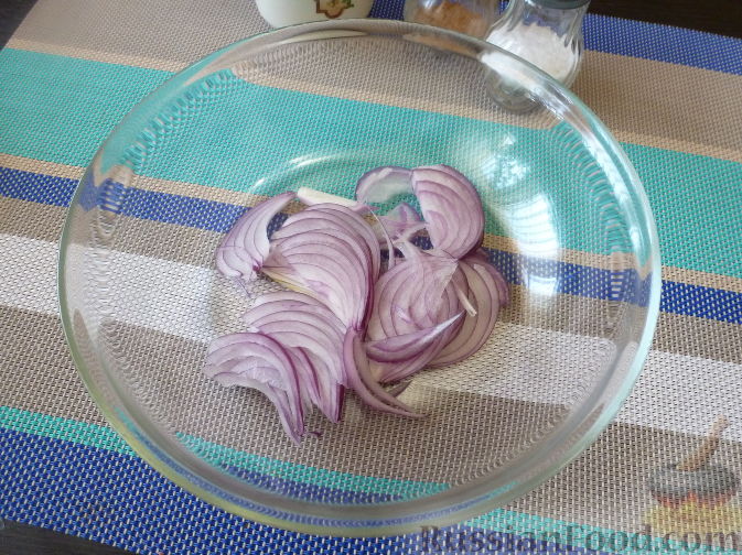 Фото приготовления рецепта: Салат из стручковой фасоли - шаг №4