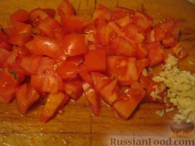 Фото приготовления рецепта: Квашеная капуста "От тестя" (мочёные яблоки в капусте) - шаг №4