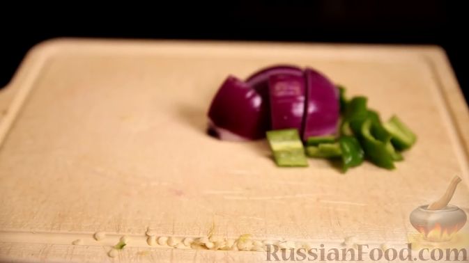 Фото приготовления рецепта: Гаспачо с арбузом - шаг №4