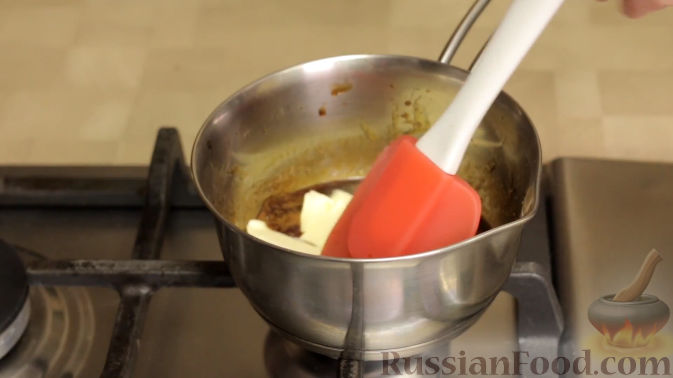 Фото приготовления рецепта: Муссовый карамельный торт c абрикосами - шаг №5