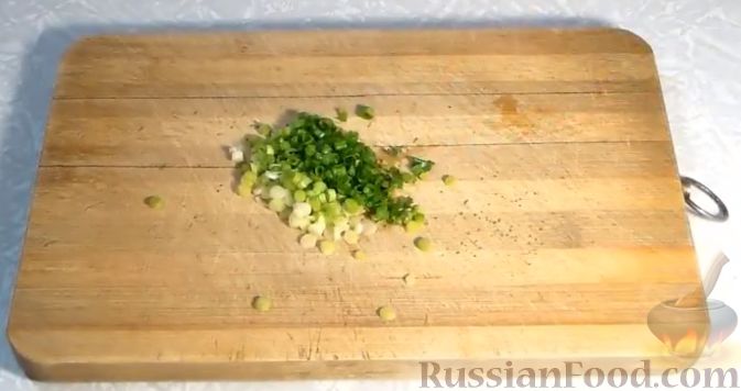 Фото приготовления рецепта: Сочные биточки из кабачков - шаг №2