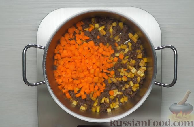 Фото приготовления рецепта: Узбекский суп Мастава - шаг №3