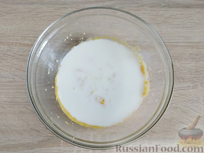 Фото приготовления рецепта: Тыквенно-лимонные блины - шаг №5