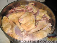 Фото приготовления рецепта: Армянское блюдо "Хохо" (гусь тушеный с гранатом) - шаг №1