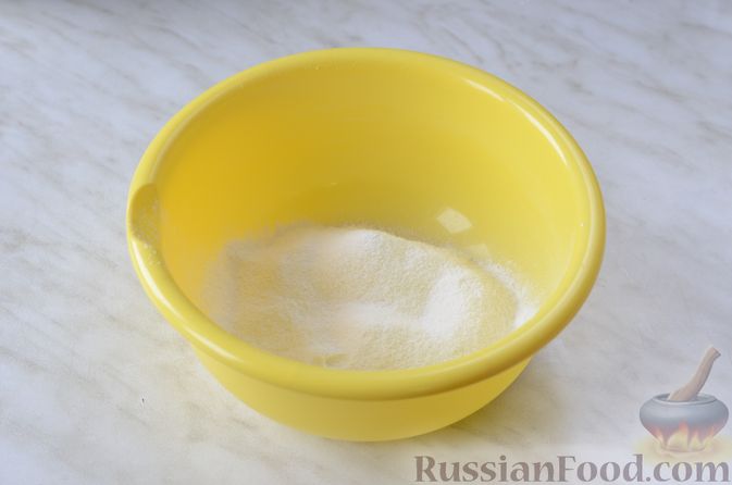 Фото приготовления рецепта: Песочное печенье с яблочной начинкой - шаг №5