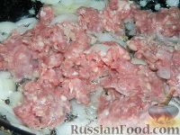 Фото приготовления рецепта: Роллы с мясом на завтрак - шаг №3