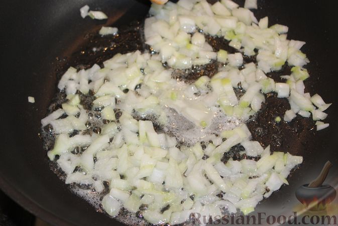 Фото приготовления рецепта: Овощной суп с рыбными фрикадельками - шаг №8