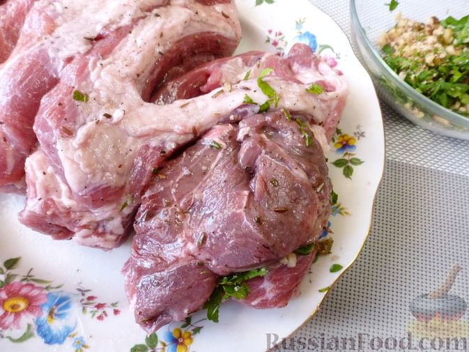 Фото приготовления рецепта: Буженина "Мясное ассорти" (из свинины, говядины и курицы) - шаг №12